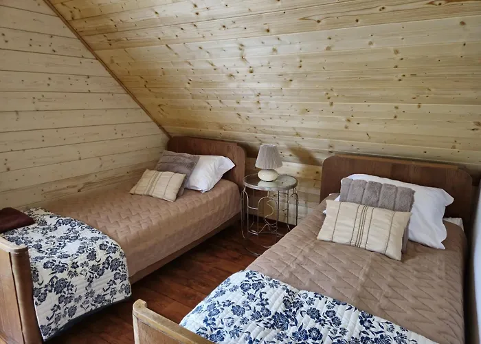 Leonowka Ferienhaus *